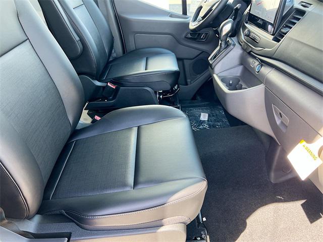 2025 Ford Transit Cargo Van Base