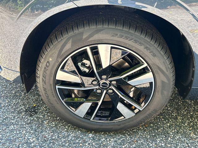 2026 Volvo XC60 B5 Core