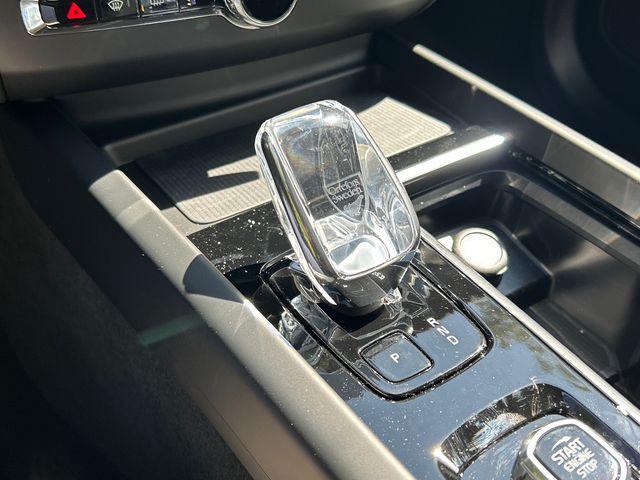 2026 Volvo XC60 B5 Core