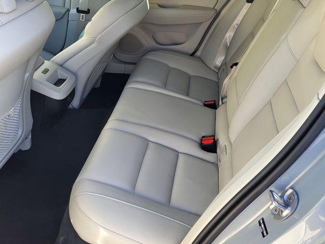 2026 Volvo V60 Cross Country Plus, B5 AWD Gas (mild hybrid)
