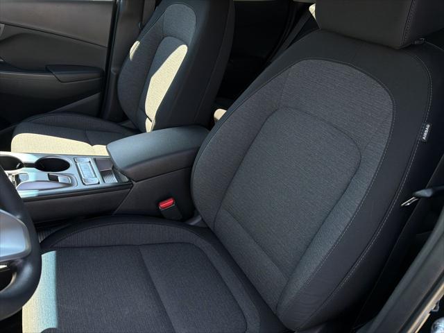 2023 Hyundai Kona EV SE