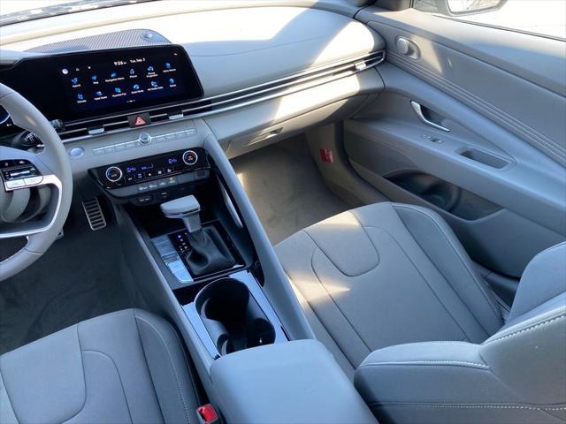 2025 Hyundai Elantra Hybrid SEL Sport