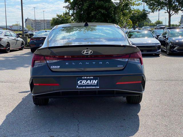 2025 Hyundai Elantra Hybrid SEL Sport