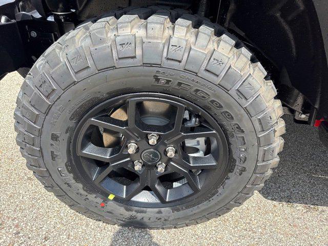 2025 Jeep Gladiator GLADIATOR HIGH TIDE 4X4 2025 Jeep Gladiator GLADIATOR HIGH TIDE 4X4