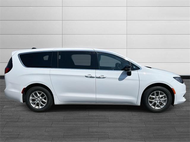 2026 Chrysler Voyager VOYAGER LX