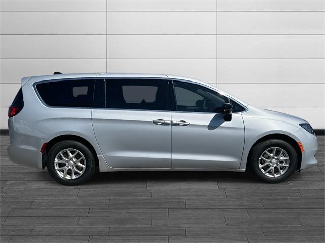 2026 Chrysler Voyager VOYAGER LX
