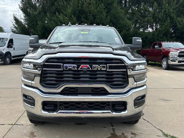 2026 RAM Ram 2500 RAM 2500 TRADESMAN CREW CAB 4X4 64 BOX