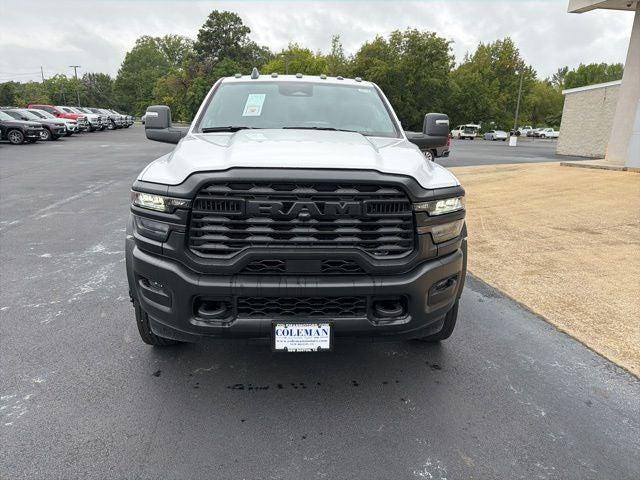 2026 RAM Ram 5500 Chassis Cab RAM 5500 TRADESMAN CHASSIS CREW CAB 4X4 60 CA 2026 RAM Ram 5500 Chassis Cab RAM 5500 TRADESMAN CHASSIS CREW CAB 4X4 60 CA