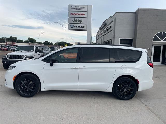 2026 Chrysler Pacifica PACIFICA LIMITED AWD