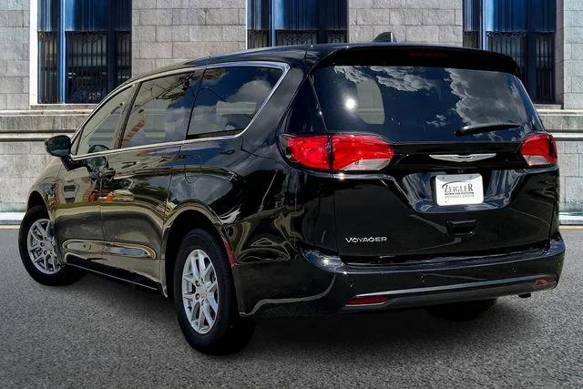 2026 Chrysler Voyager VOYAGER LX