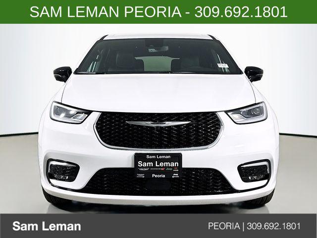 2026 Chrysler Pacifica PACIFICA SELECT AWD