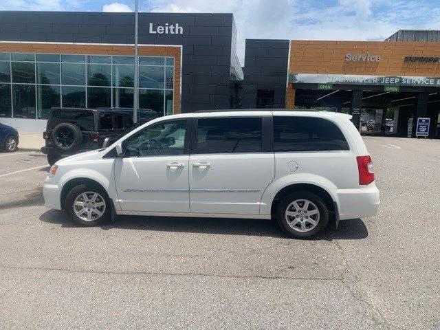 2012 Chrysler Town and Country Touring