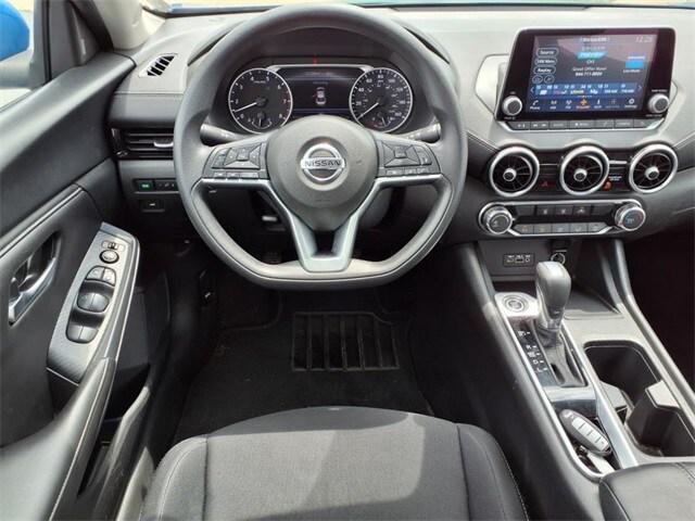 2023 Nissan Sentra SV Xtronic CVT