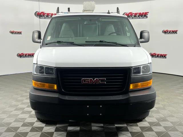 2022 GMC Savana Cargo RWD 2500 Extended Wheelbase Work Van