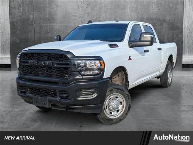 2023 RAM 2500 Tradesman Crew Cab 4x4 64 Box