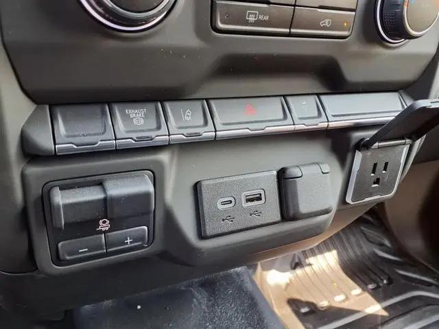 2025 Chevrolet Silverado 3500HD Work Truck