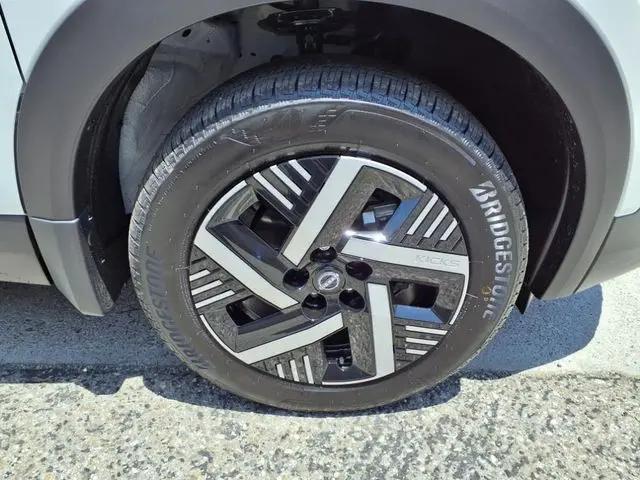 2025 Nissan Kicks SV Intelligent AWD
