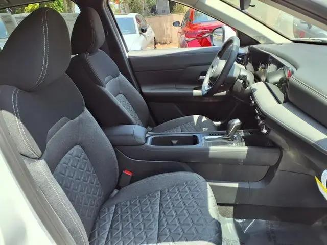 2025 Nissan Kicks SV Intelligent AWD