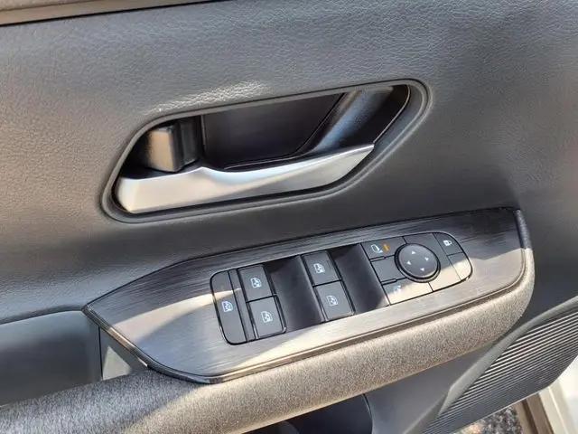 2025 Nissan Kicks SV Intelligent AWD