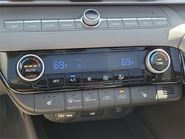 2025 Hyundai Elantra SEL - Photo 13