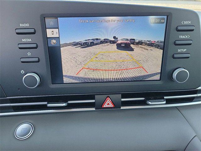2025 Hyundai Elantra SEL - Photo 11