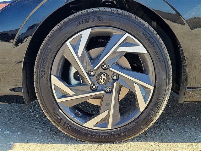 2025 Hyundai Elantra SEL - Photo 23