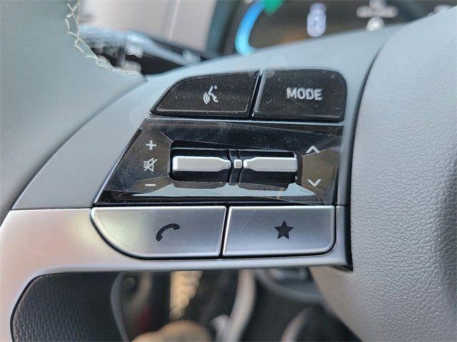 2025 Hyundai Elantra SEL - Photo 8