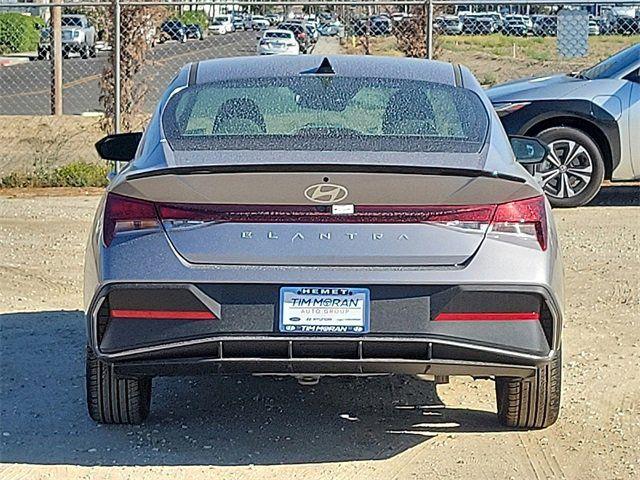 2025 Hyundai Elantra SEL - Photo 20