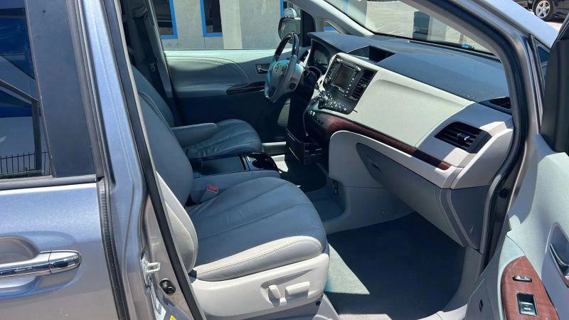2011 Toyota Sienna Limited