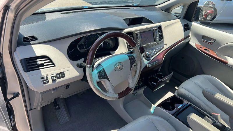 2011 Toyota Sienna Limited