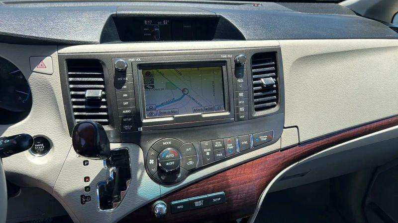 2011 Toyota Sienna Limited
