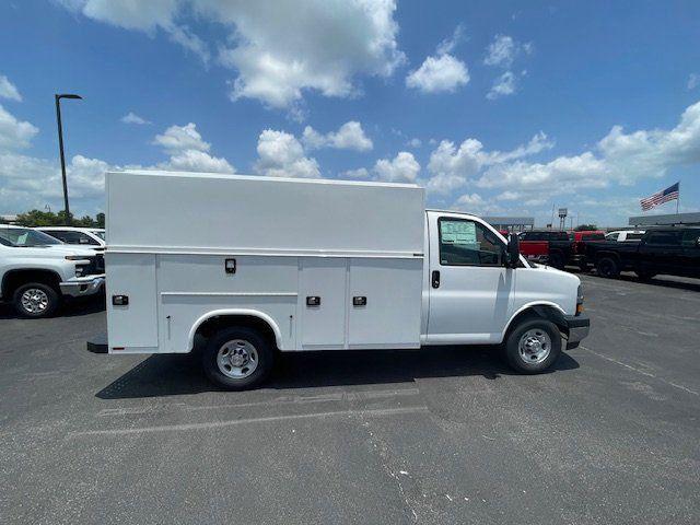 2025 Chevrolet Express Cutaway Work Van