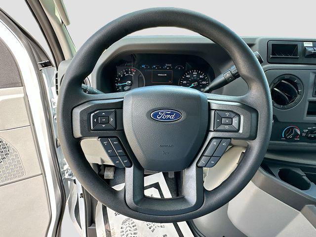 2026 Ford E-350 Cutaway Base