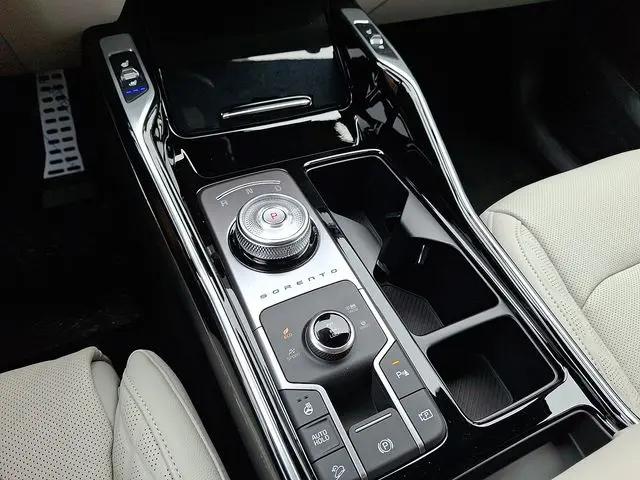 2025 Kia Sorento Hybrid SX Prestige