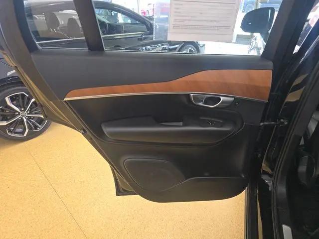 2023 Volvo XC90 B6 Plus 7-Seater