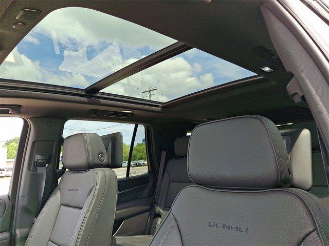 2024 GMC Yukon 4WD Denali