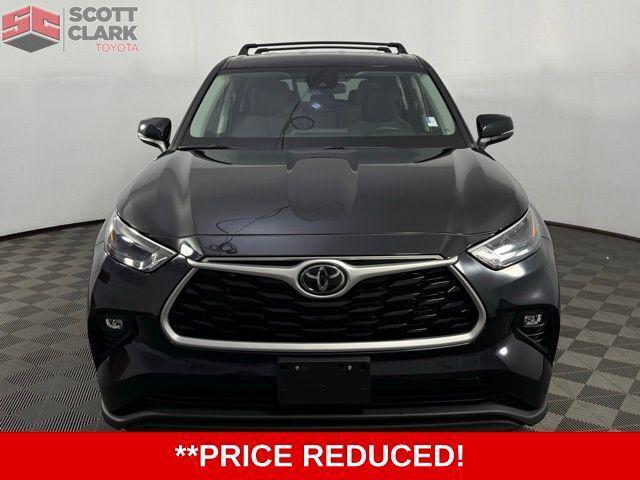 2022 Toyota Highlander LE