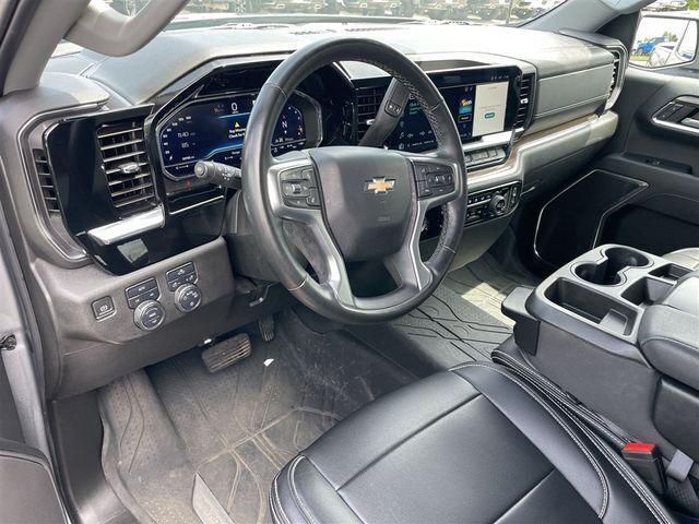 2023 Chevrolet Silverado 1500 4WD Crew Cab Short Bed LT with 2FL