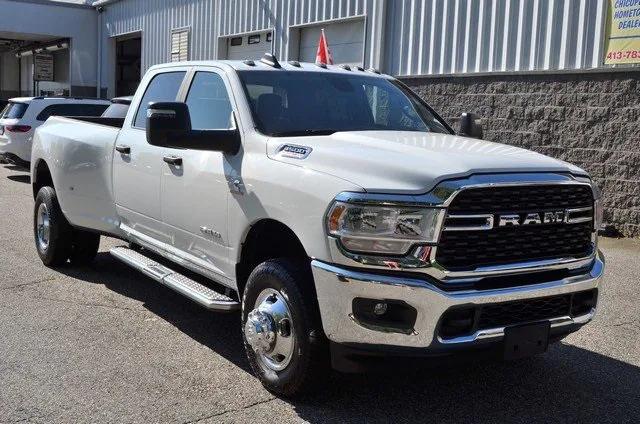 2024 RAM 3500 Big Horn Crew Cab 4x4 8 Box
