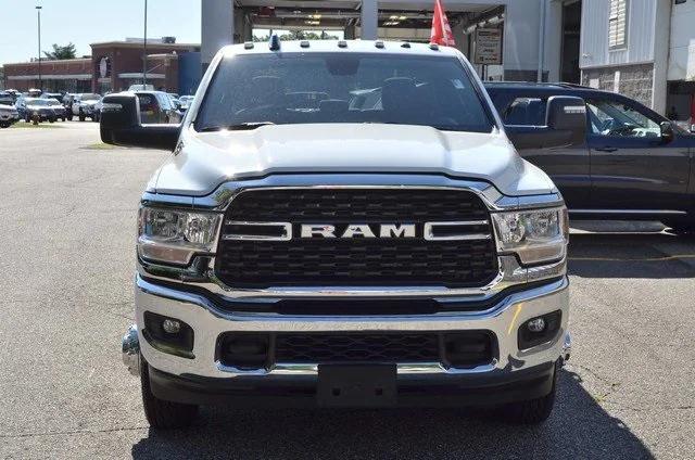 2024 RAM 3500 Big Horn Crew Cab 4x4 8 Box