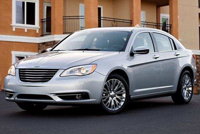 2013 Chrysler 200 Touring