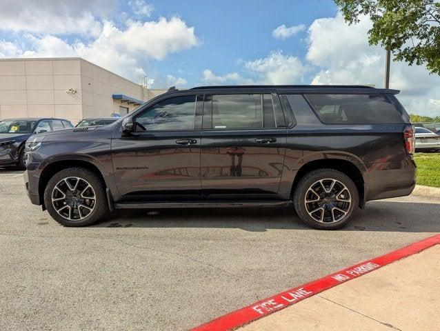 2022 Chevrolet Suburban 4WD RST