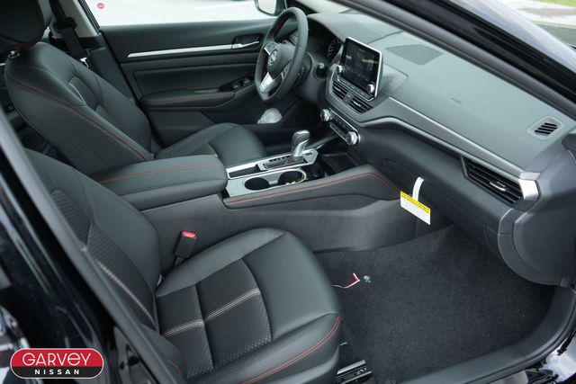 2025 Nissan Altima SR FWD