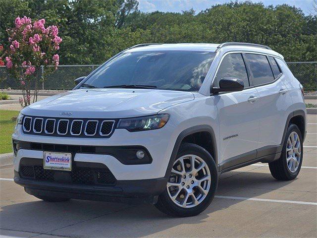 2023 Jeep Compass Latitude Lux FWD
