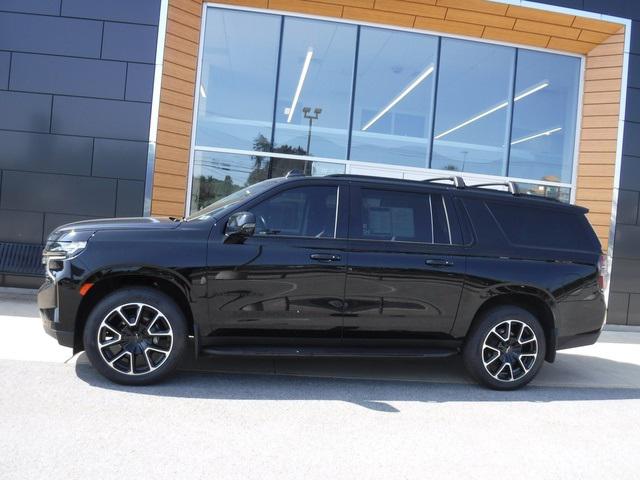2022 Chevrolet Suburban 4WD RST