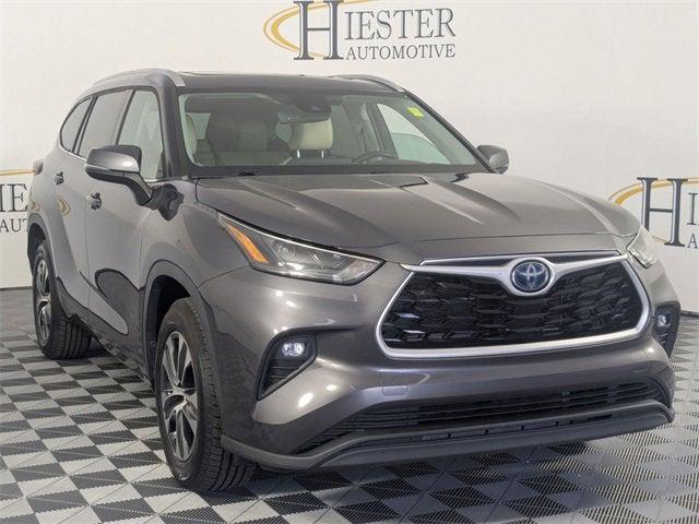 2022 Toyota Highlander Hybrid XLE