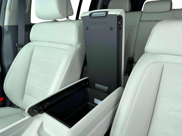 2025 Hyundai Santa Fe Limited - Photo 18