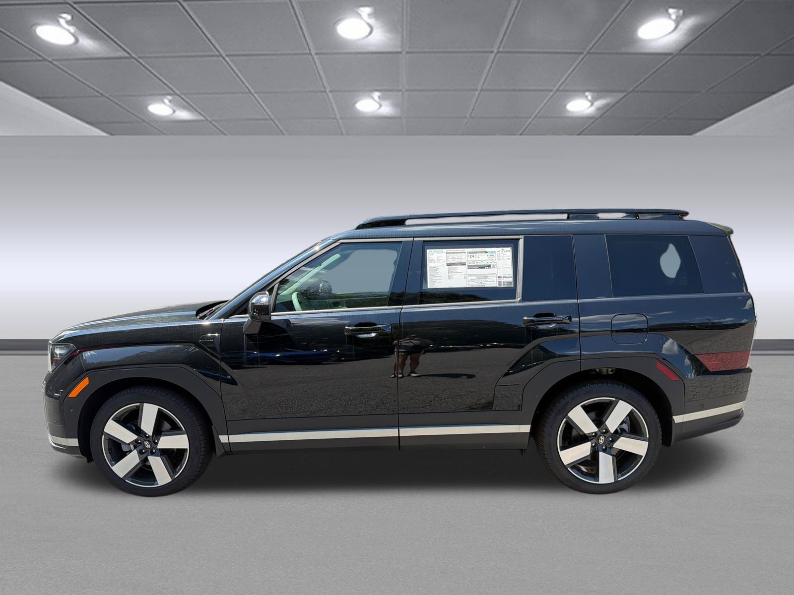 2025 Hyundai Santa Fe Limited - Photo 8