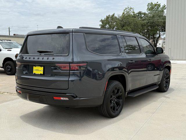 2025 Jeep Wagoneer Series II Carbide 4x4