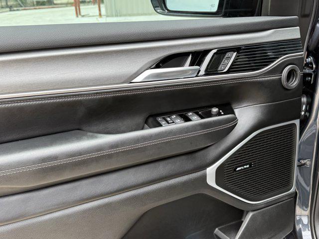 2025 Jeep Wagoneer Series II Carbide 4x4